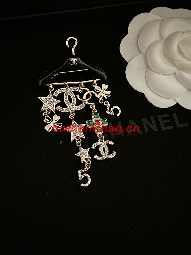 Chanel brooch CE11359