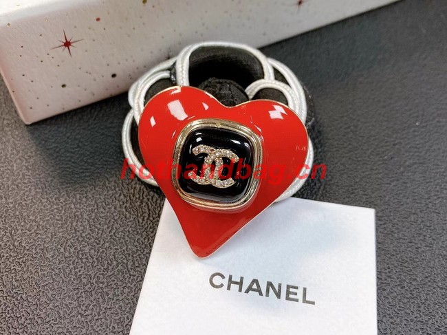 Chanel brooch CE11380