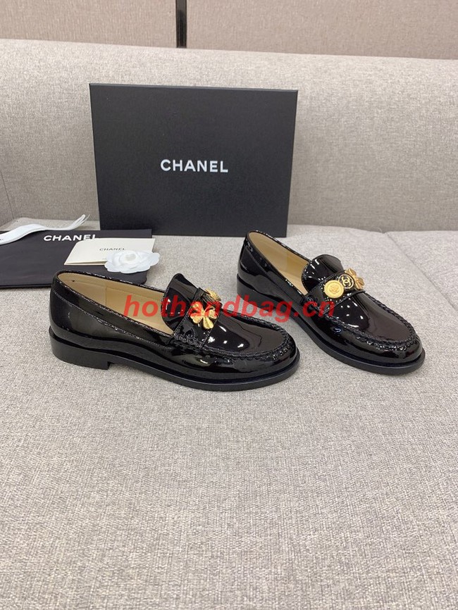 Chanel Womens leather lug sole loafer 93266-2