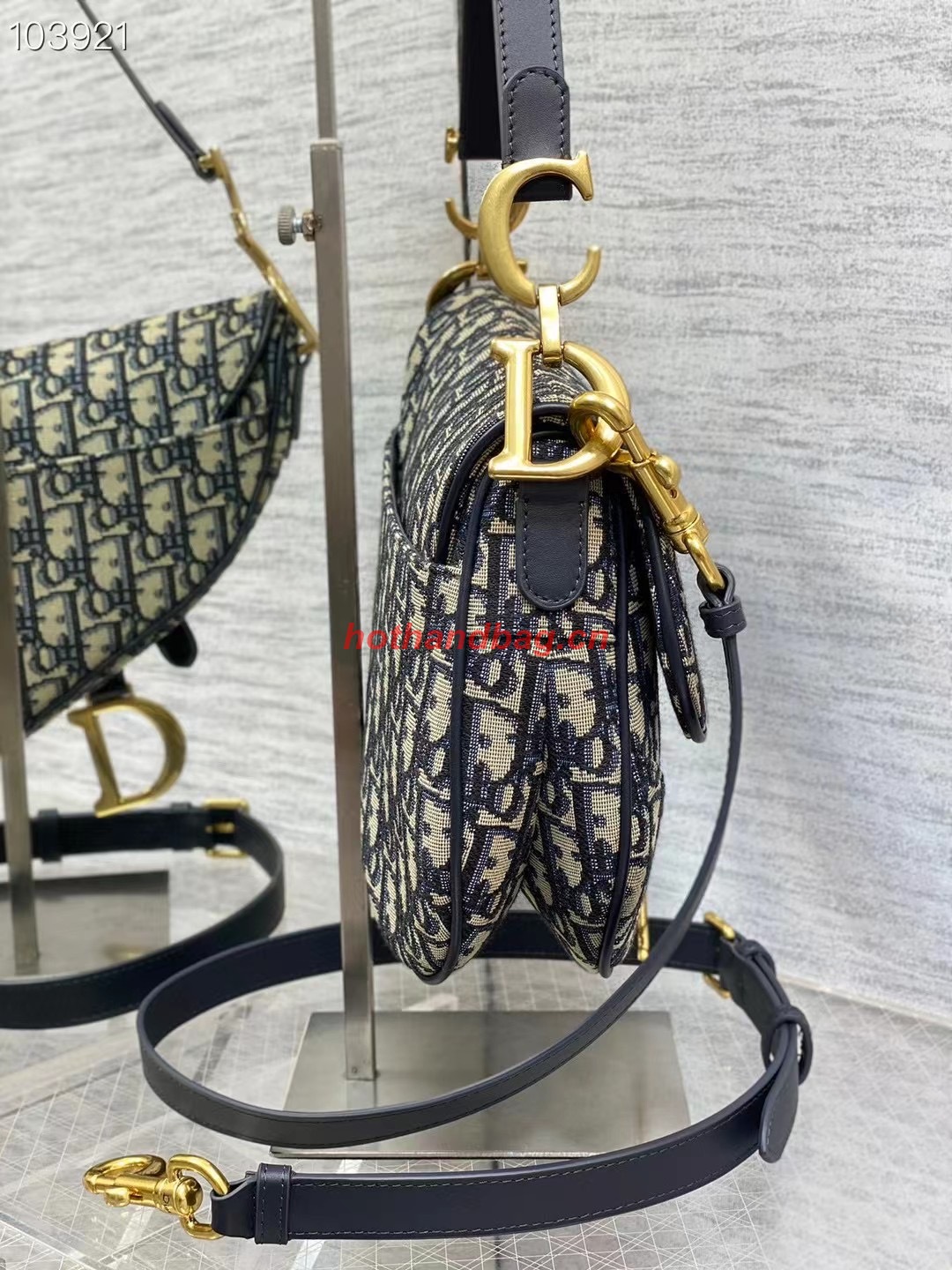 SADDLE BAG WITH STRAP Blue Dior Oblique Jacquard M0455CTZ