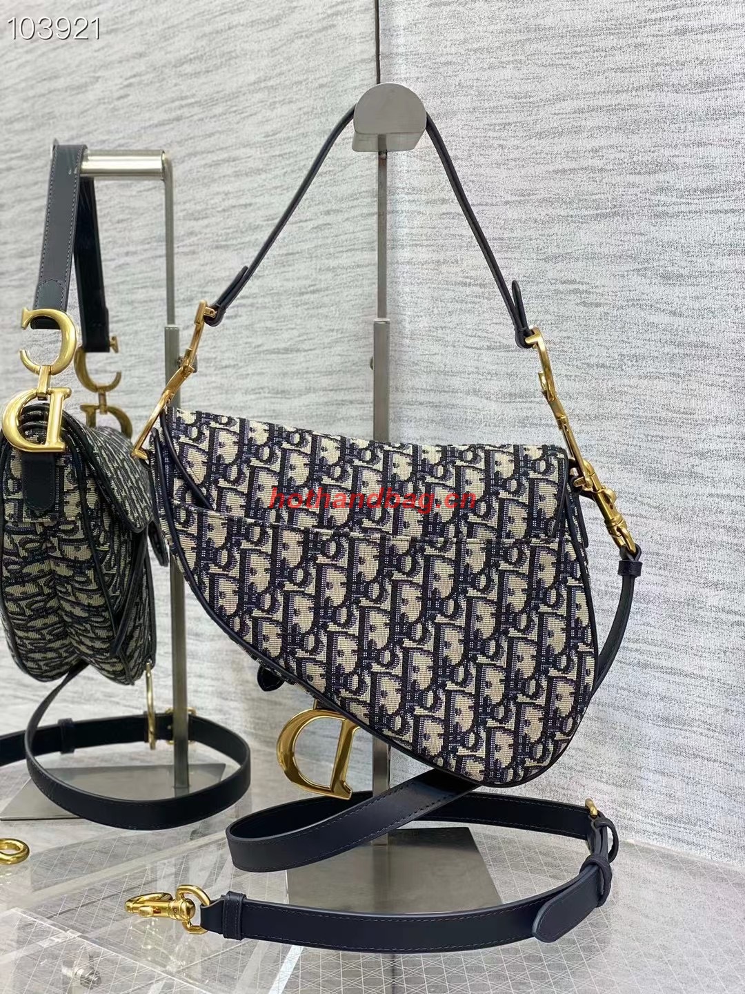 SADDLE BAG WITH STRAP Blue Dior Oblique Jacquard M0455CTZ