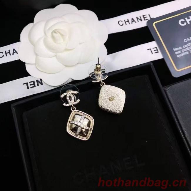 Chanel Earrings CE11579