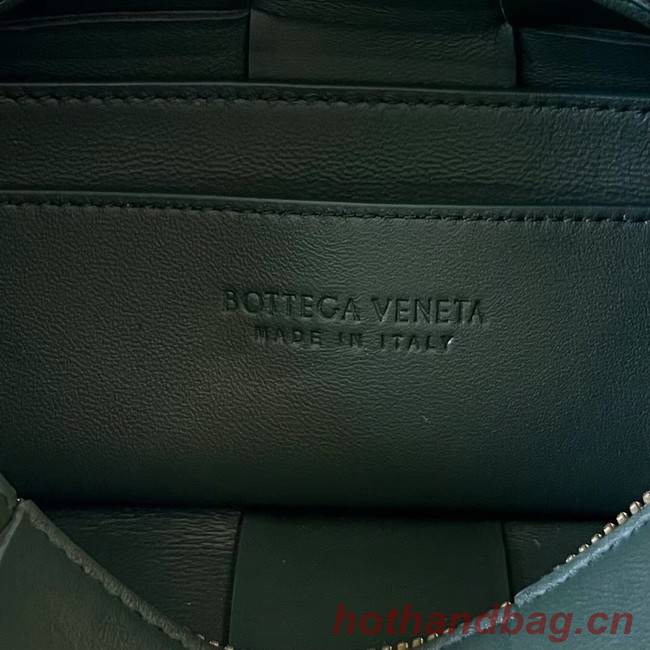 Bottega Veneta Brick Cassette 709360 blackish green