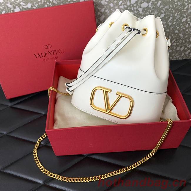 VALENTINO VLOGO SIGNATURE Lambskin Mini Bucket Bag FI16 white