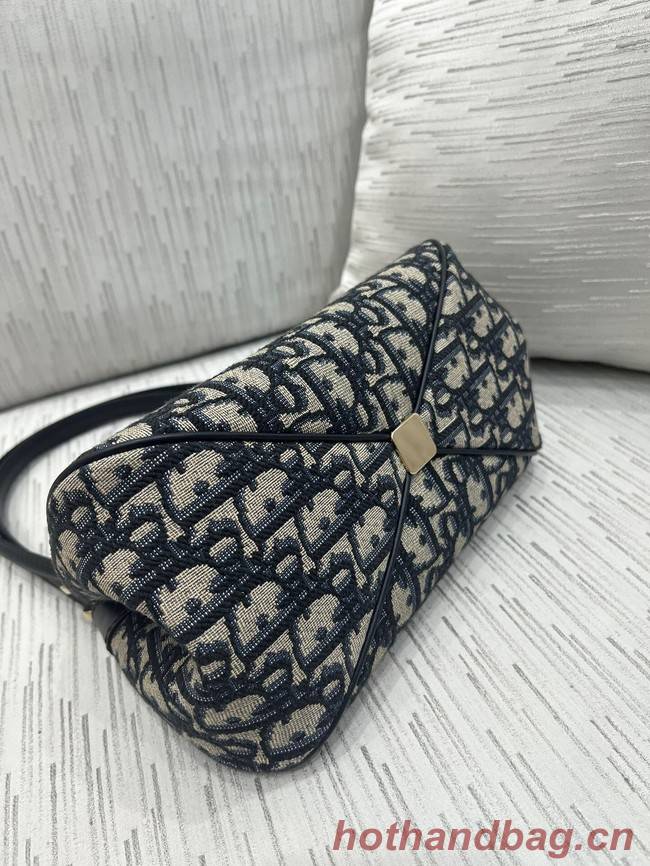 SMALL DIOR KEY BAG Blue Dior Oblique Jacquard M1844O