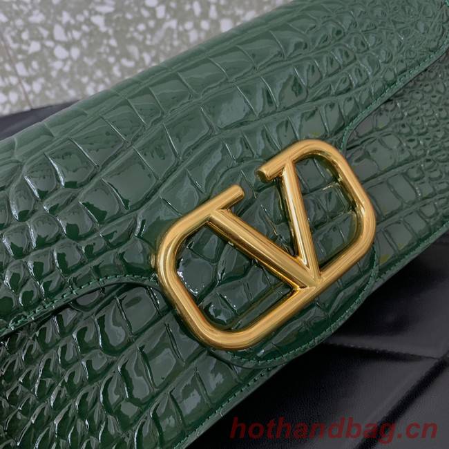 VALENTINO GARAVANI Loco Calf leather bag 2A0K30 green