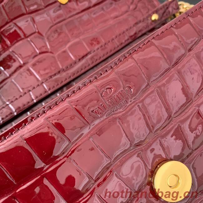 VALENTINO GARAVANI Loco Calf leather bag WA0K53 wine