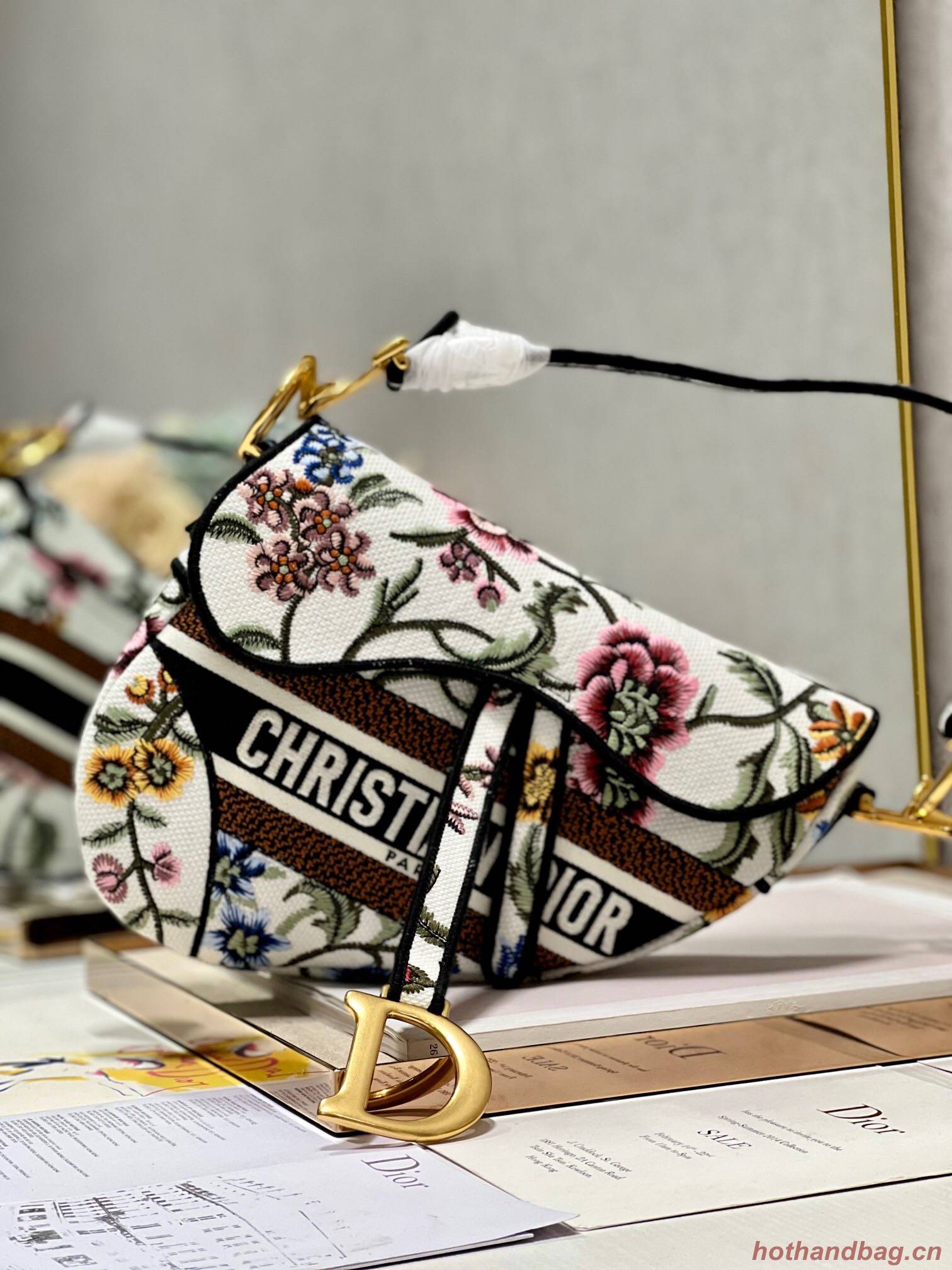 DIOR SADDLE BAG White Multicolor Dior Petites Fleurs Embroidery M0446CEA