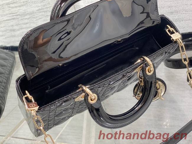 MEDIUM  LADY D-JOY BAG Patent Cannage Calfskin M0540ON BLACK