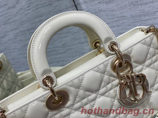 MEDIUM LADY D-JOY BAG Patent Cannage Calfskin M0540ON WHITE