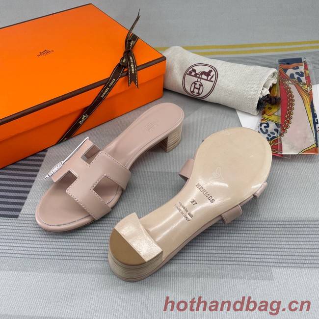 Hermes Womens leather slipper 93418-3