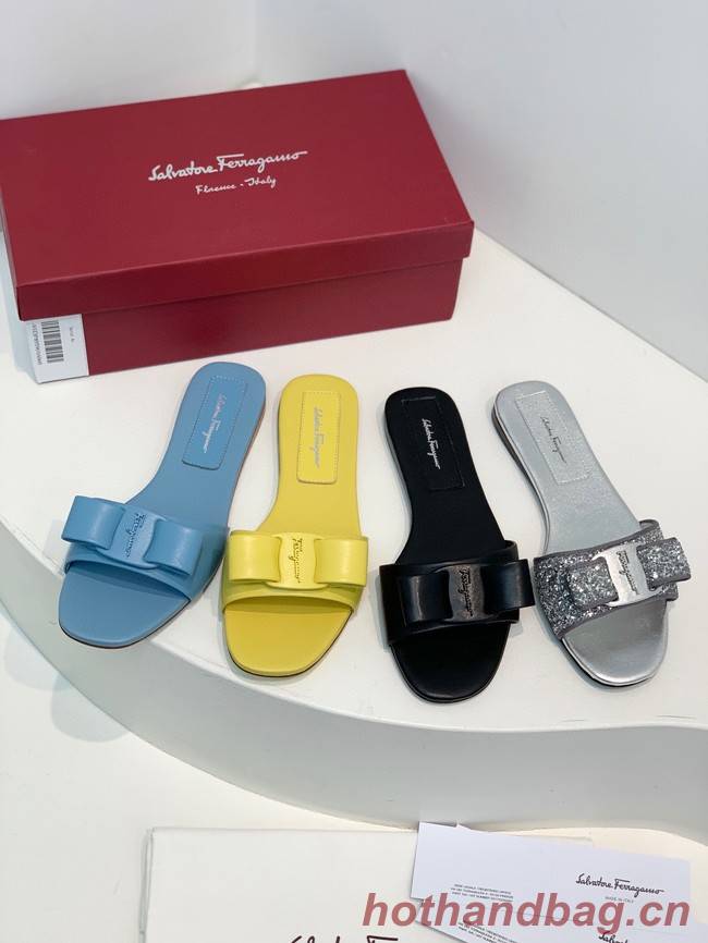 Ferragamo slippers 93494-3