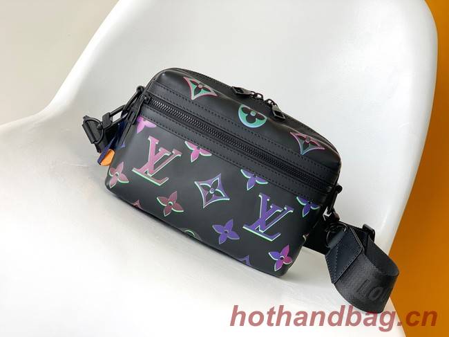 Louis vuitton Comet Messenger PM M22495 Black Borealis