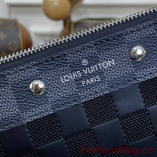 Louis Vuitton DAILY POUCH M81745