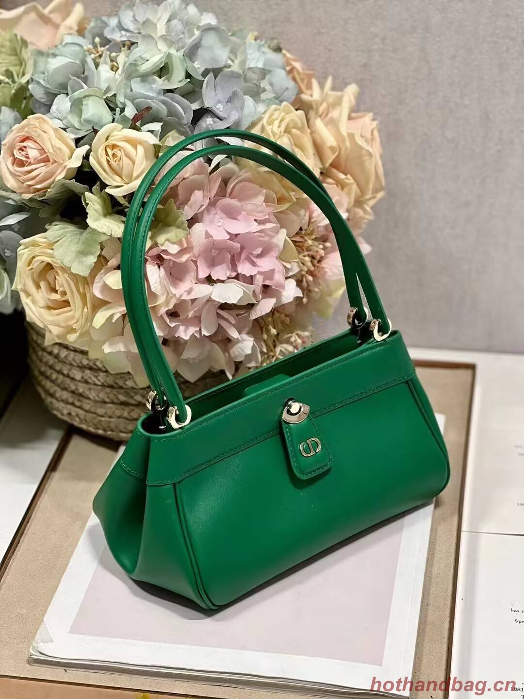 SMALL DIOR KEY BAG Box Calfskin M1844O green