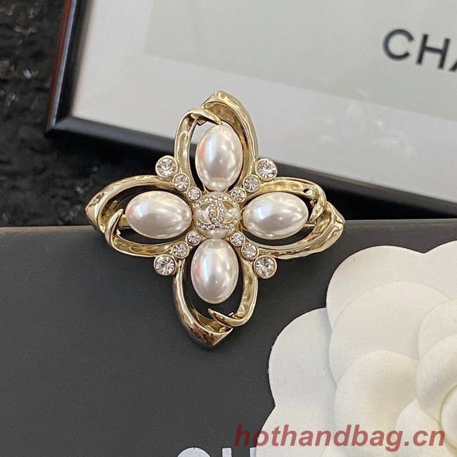 Chanel brooch CE11798