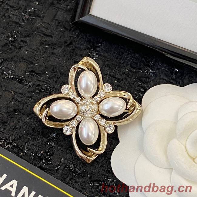 Chanel brooch CE11798