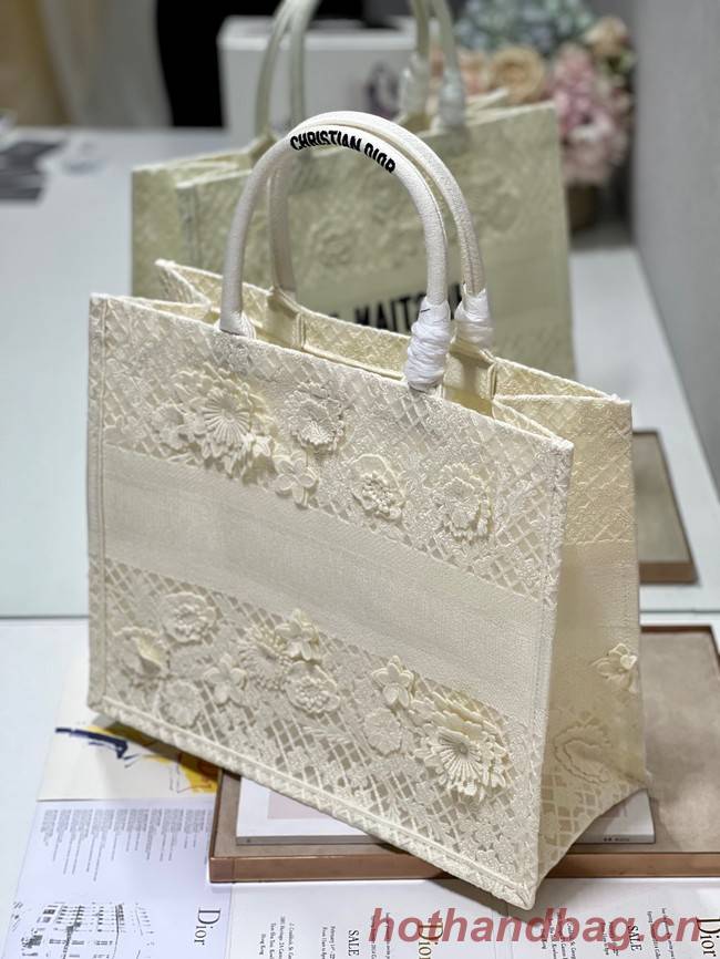 LARGE DIOR OR DIOR BOOK TOTE D-Lace Embroidery M1286ZTD-2