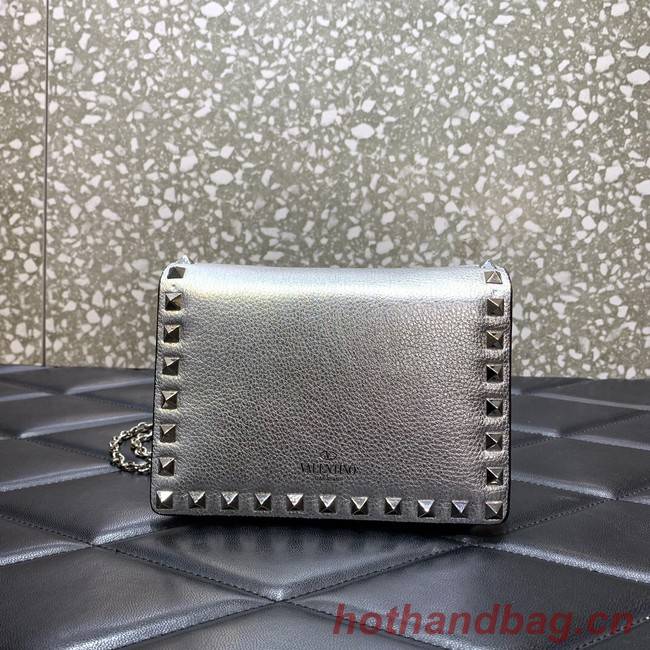 VALENTINO Garavani Rockstud Calfskin Clutch WP0P86R silver