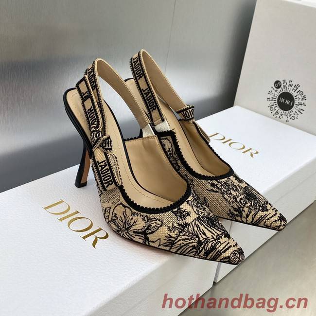 JADIOR SLINGBACK PUMP Embroidered Cotton 93526-5