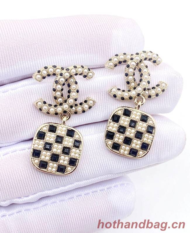 Chanel Earrings CE11820