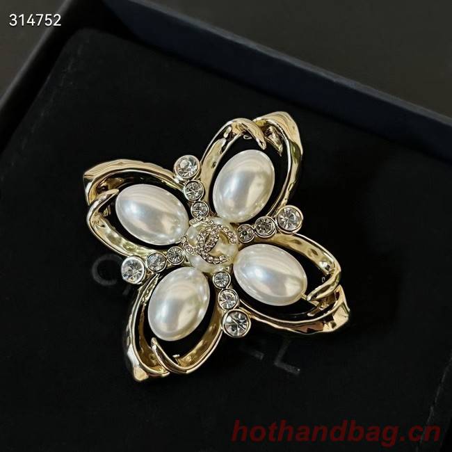 Chanel brooch CE11866