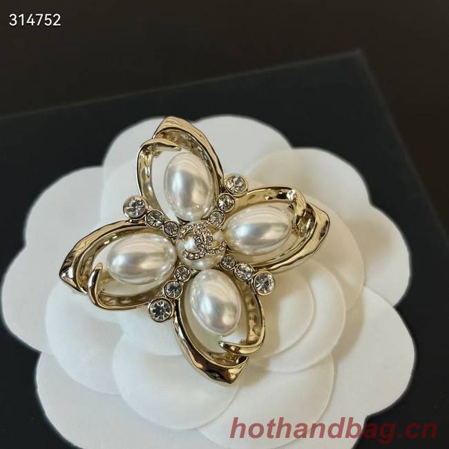 Chanel brooch CE11866