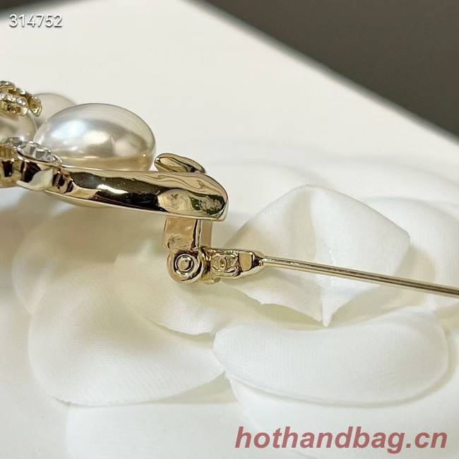 Chanel brooch CE11866