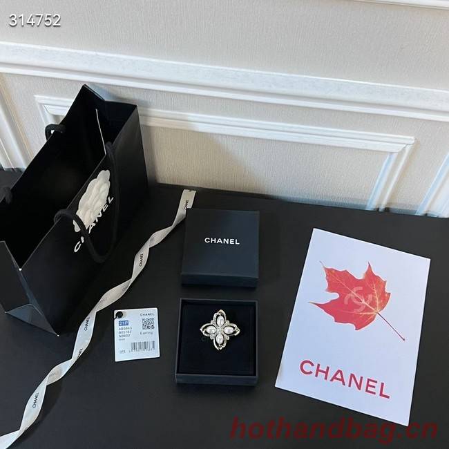 Chanel brooch CE11866