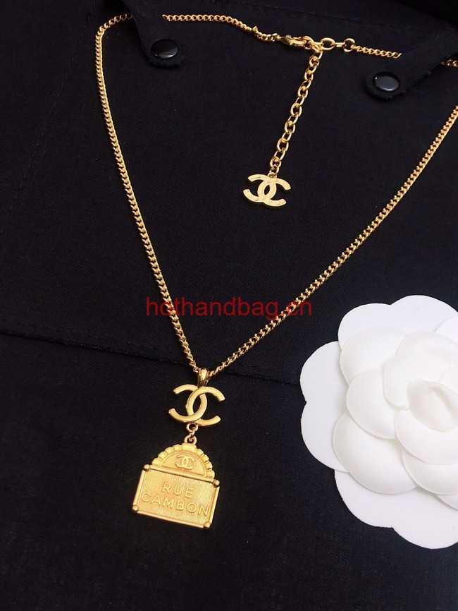 Chanel Necklace CE12018