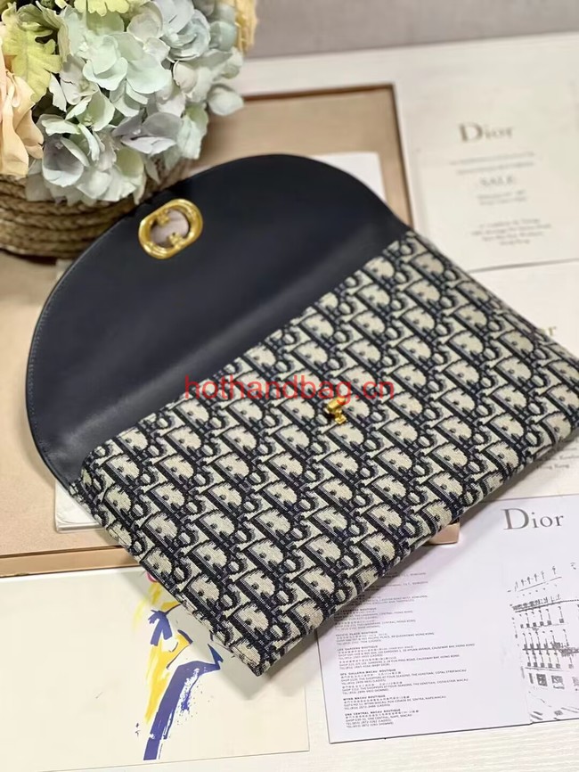 30 MONTAIGNE AVENUE POUCH WITH FLAP Blue Dior Oblique Jacquard S2191UTZQ