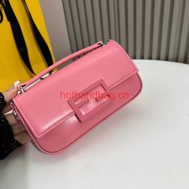 Fendi Baguette leather bag F1531 pink