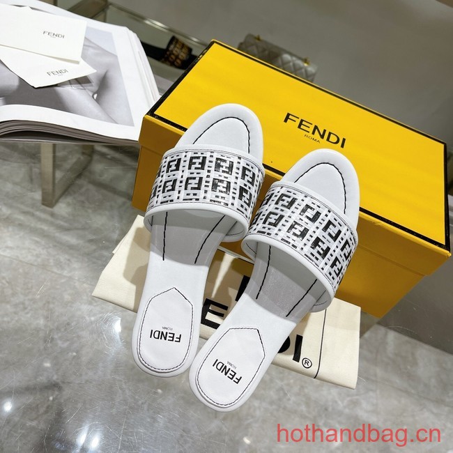 Fendi Slippers 93593-13