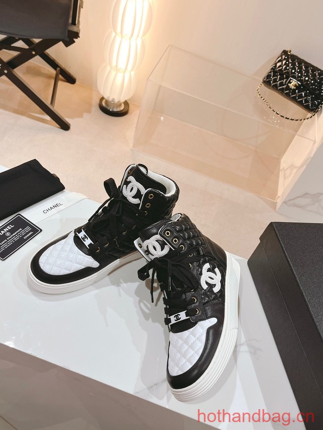 Chanel Sneaker 93629-2