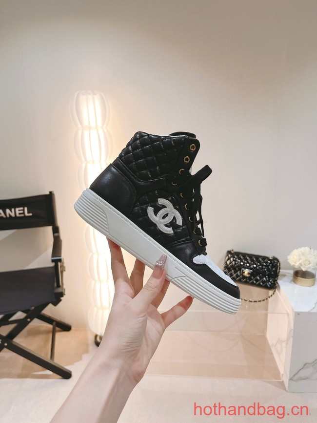 Chanel Sneaker 93629-2