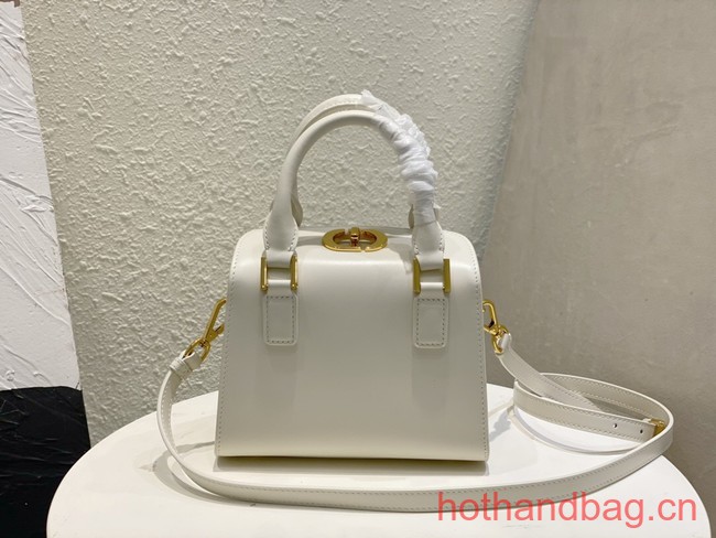 DIOR MEDIUM BOSTON BAG Box Calfskin M8675 white