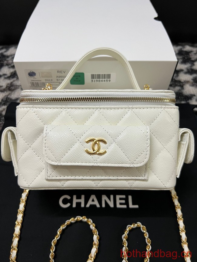 Chanel CLUTCH WITH CHAIN AP3017 white