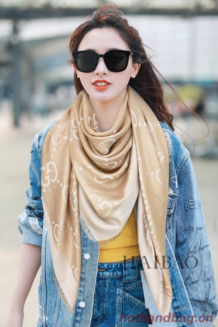 Gucci Scarf GUC00277