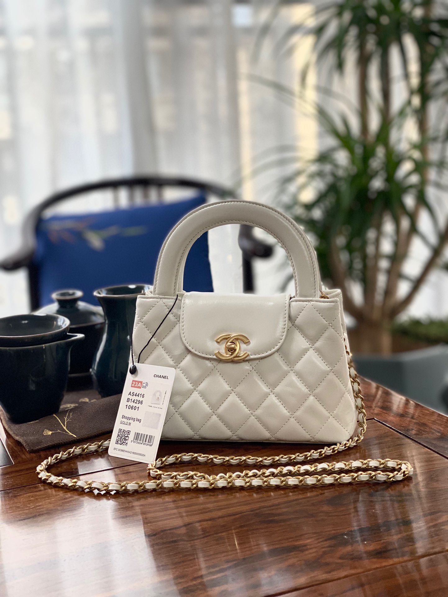 Chanel 23k Vintage Kelly Original Leather Top Handle Bag AS4416 White