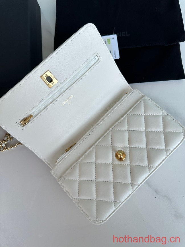 Chanel SMALL FLAP BAG AP3504 white