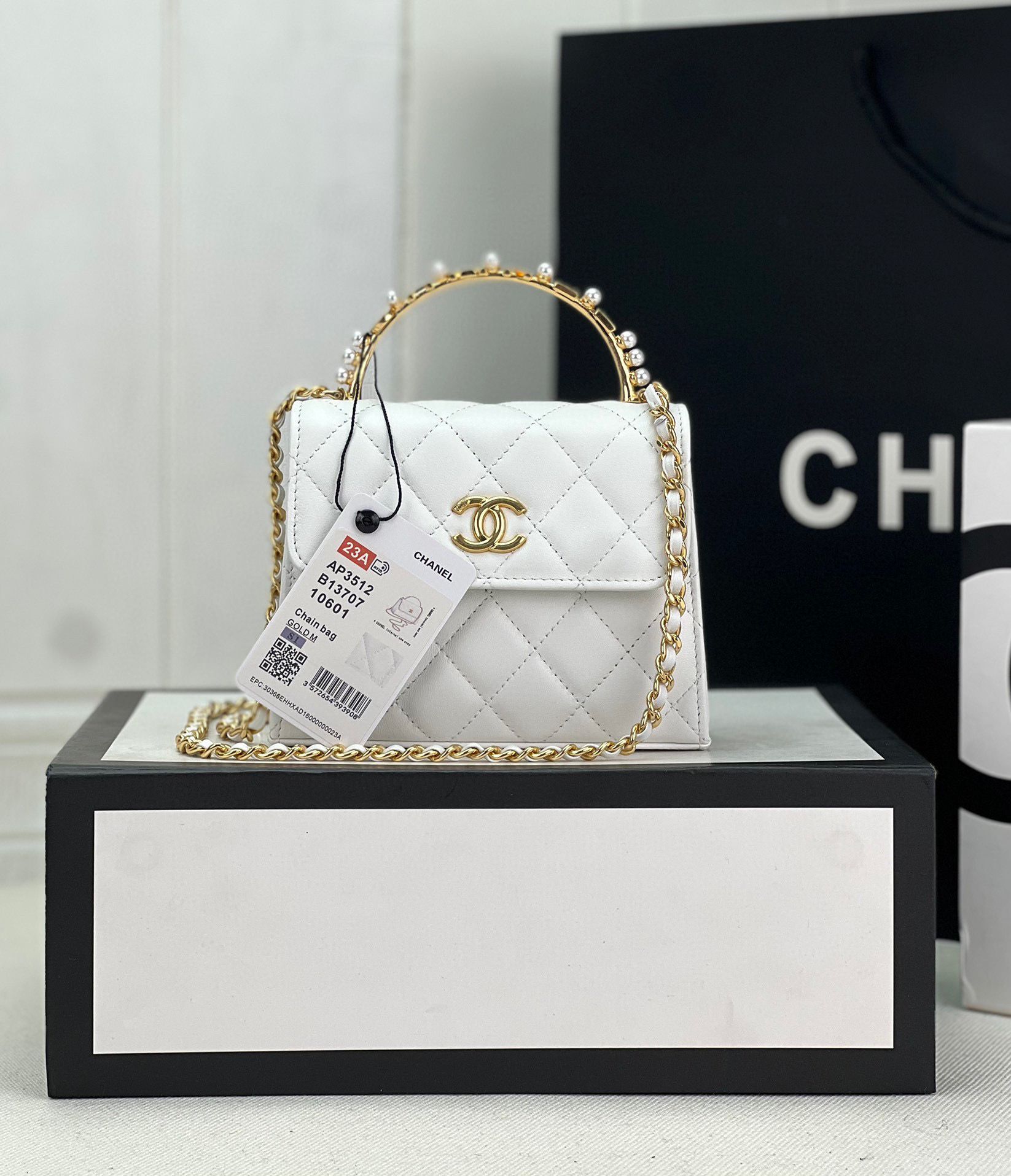 CHANEL 22B Kelly Pearl Top Handle Bag AP3513 White