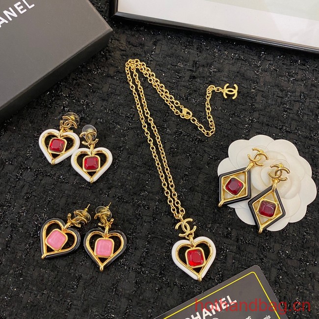 Chanel NECKLACE CE12714