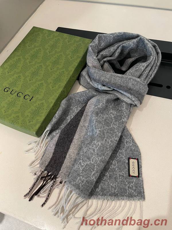 Gucci Scarf GUC00292