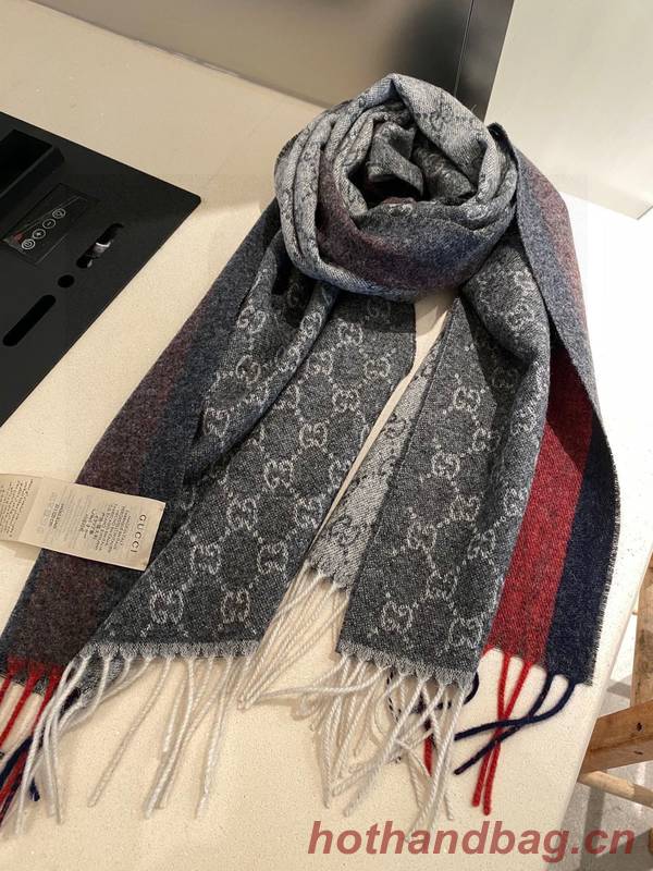 Gucci Scarf GUC00293