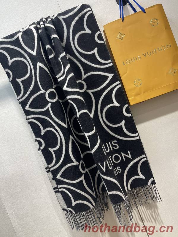 Louis Vuitton Scarf LVC00389