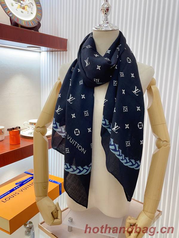 Louis Vuitton Scarf LVC00395