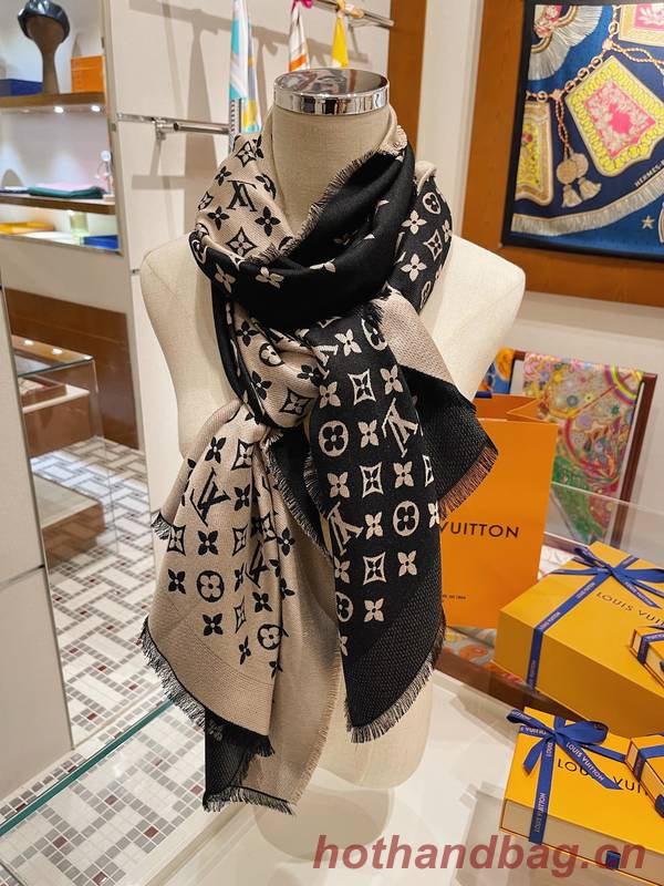 Louis Vuitton Scarf LVC00398