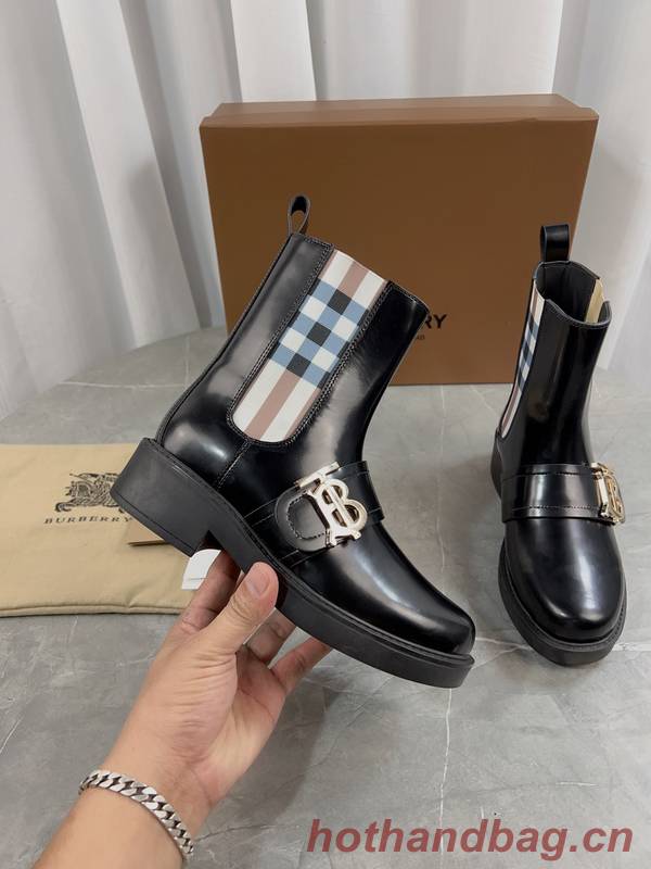 Burberry Shoes BBS00016