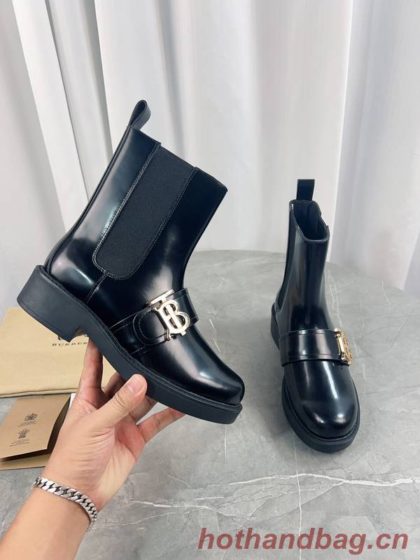 Burberry Shoes BBS00017