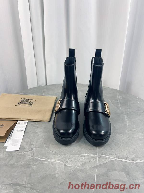 Burberry Shoes BBS00017